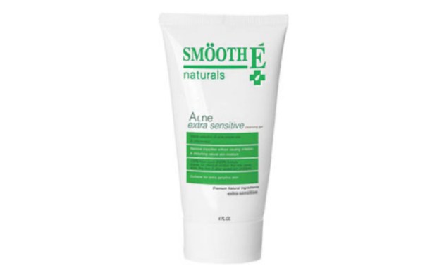 Smooth E Acne Extra Sensitive Cleansing Gel