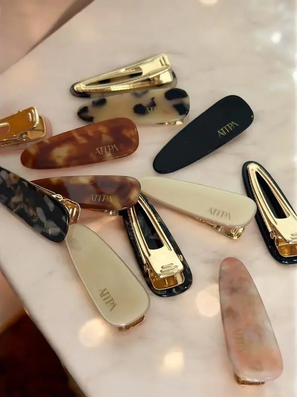 กิ๊ฟติดผมสไตล์เกาหลีแบรนด์ดัง มียี่ห้อไหนบ้าง?