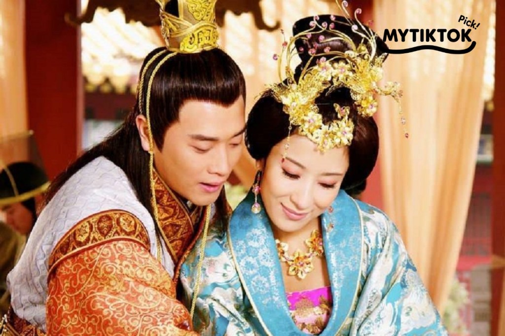 กุ้ยเฟย (貴妃) และ เฟย (妃) – พระชายารอง