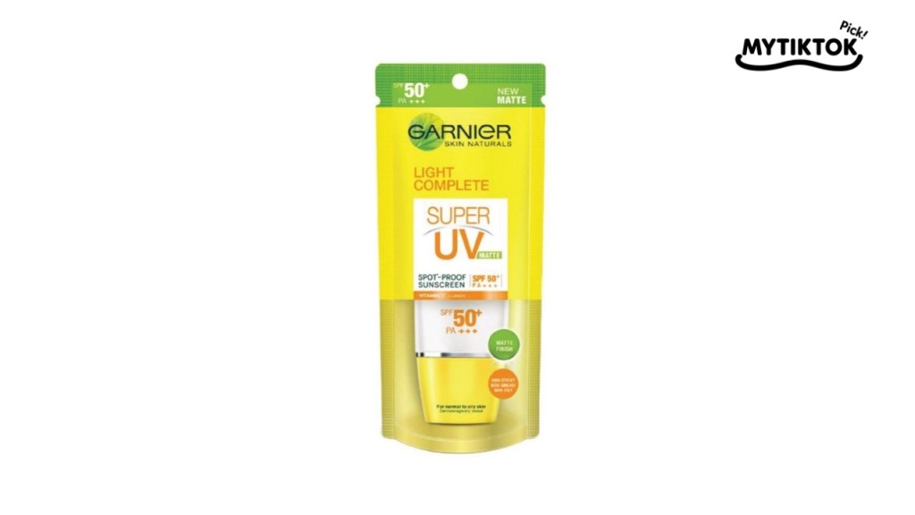 Garnier Bright Complete Super UV Spot-Proof Sunscreen SPF50+/PA++++