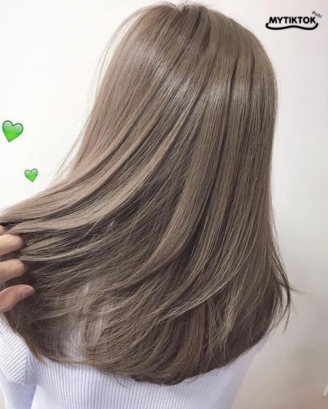 สีผมอะไรบ้างที่ปิดหงอกได้ สีน้ำตาลหม่นเทา